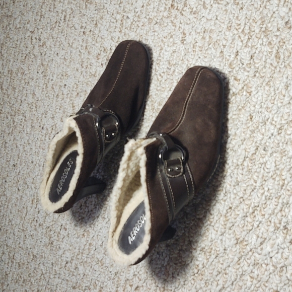 Aerosoles Brown Suede Leather Faux Fur Cinch of Salt Heeled Mules Sz 6 - Picture 1 of 7